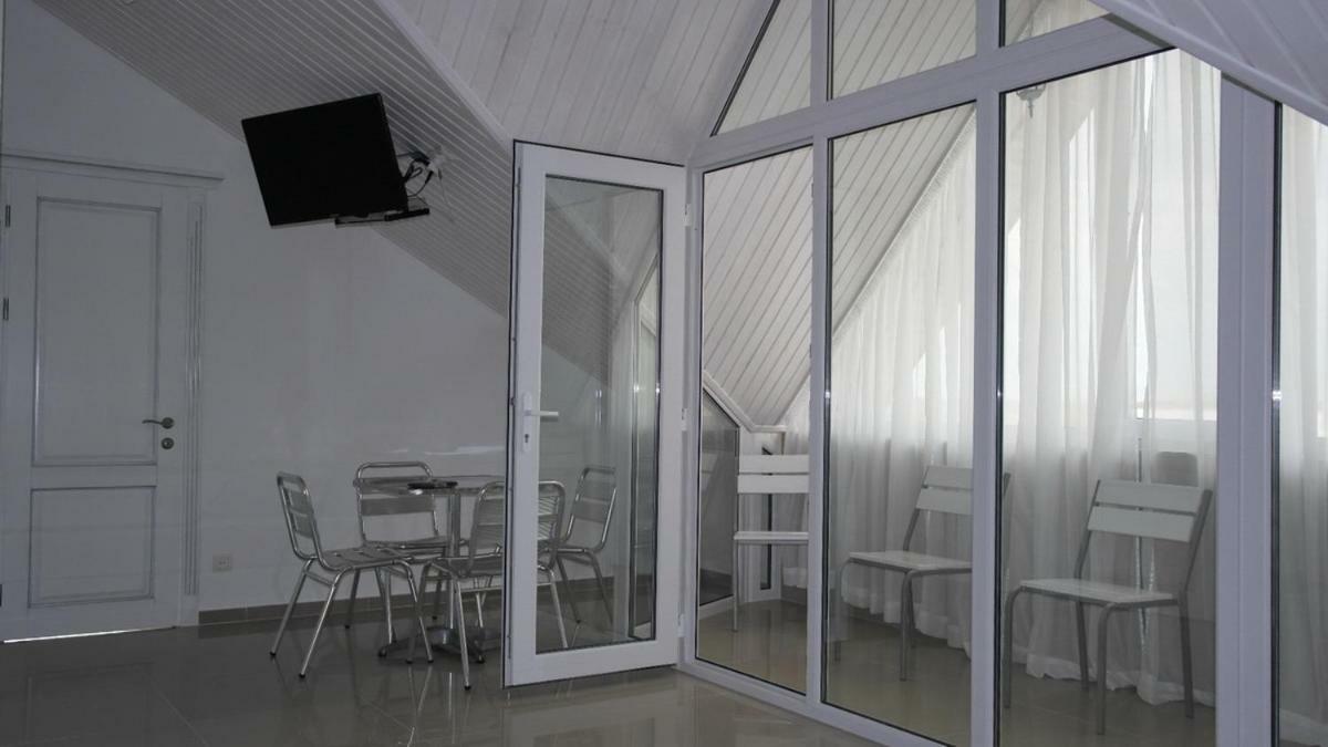 Мини-Отель Фаворит Апартаменты Zatoka Exterior foto